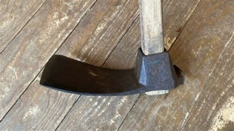 AU 166. . Antique log hewing tools